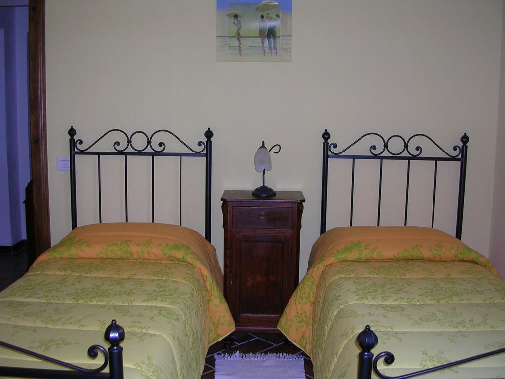 Giannetti Bed & Breakfast Villa Poggio alle Mura Room photo